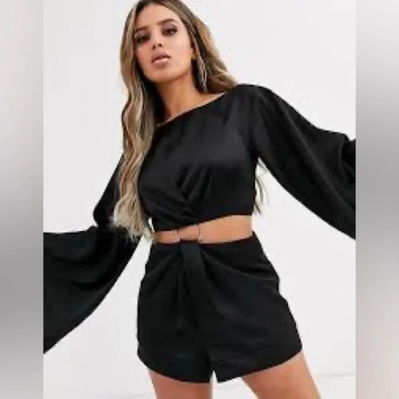 NWT SIGNIFICANT OTHER DUSK BLACK CUTOUT LONGSLEEVE ROMPER - Picture 3 of 7